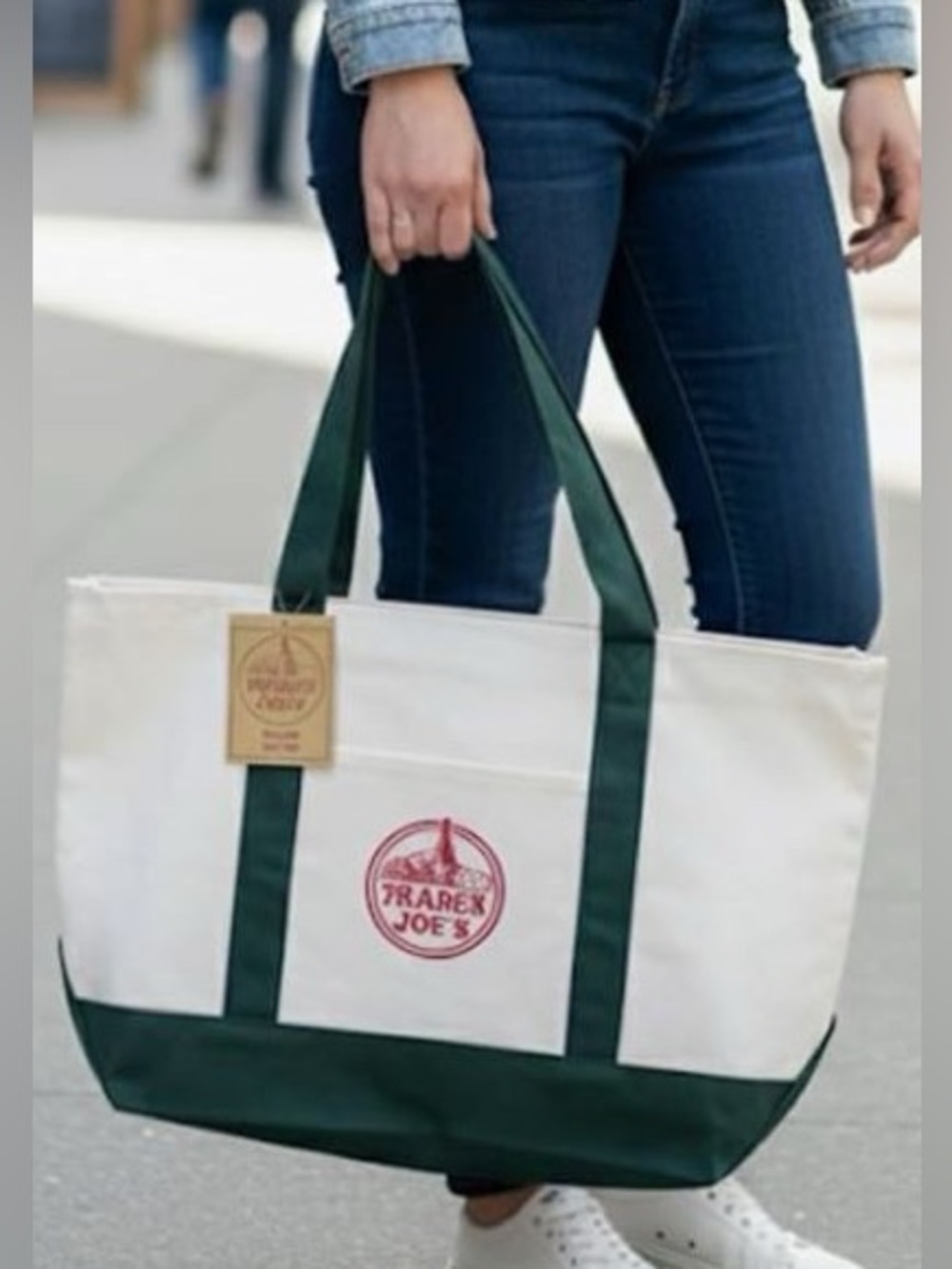 Trader Joe's LARGE Reusable Canvas Tote Bag in Forest Green NWT